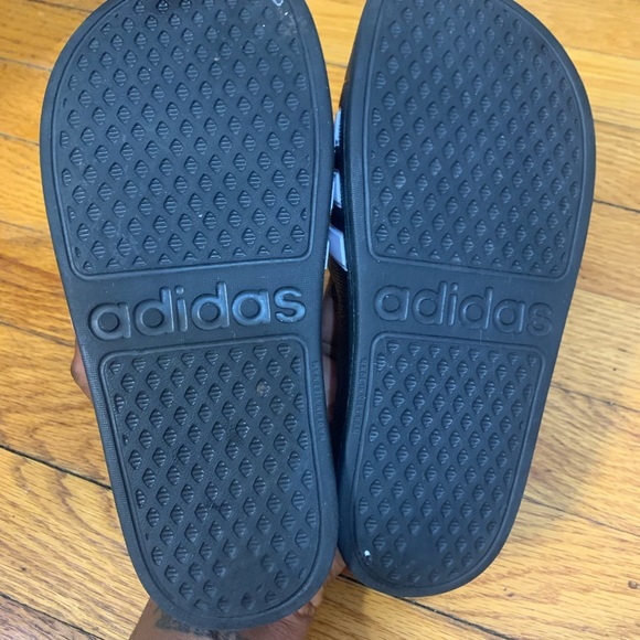 ADIDAS Slides - Picture 4 of 4